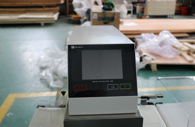 面包稱重打印貼標(biāo)機與包裝機 現(xiàn)代烘焙行業(yè)的效率提升利器